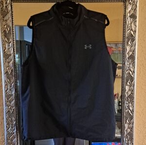 UNDER ARMOUR XL  Men's Black RUNNING Vest